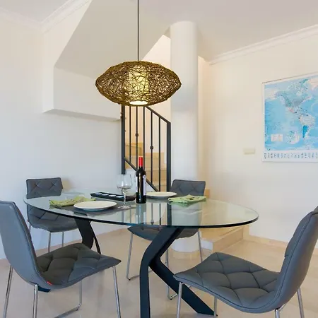 Santa Maria 马尔韦利亚